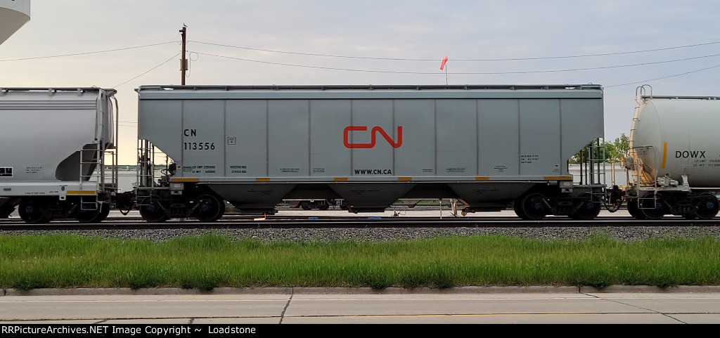 CN 113556